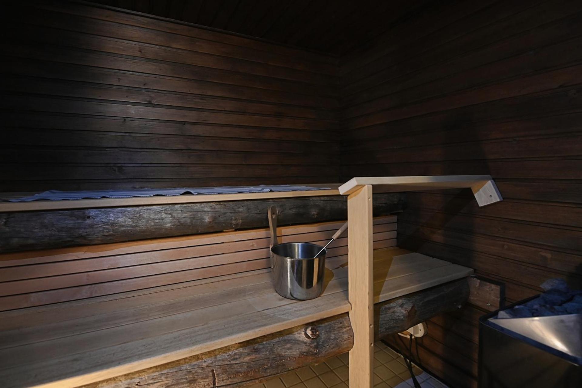 Classic Log Cabin Ski-In Ski-Out 레비 외부 사진
