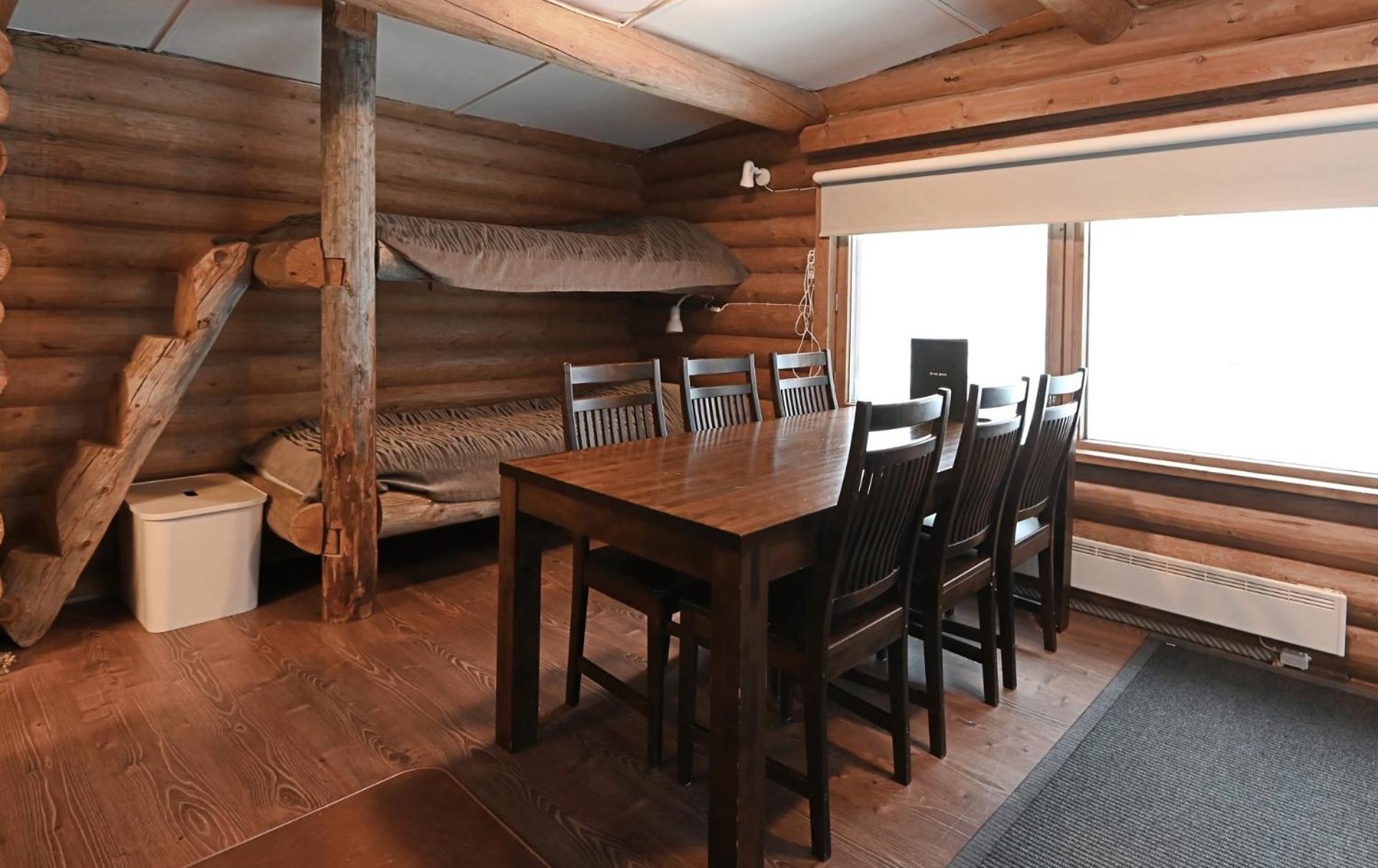 Classic Log Cabin Ski-In Ski-Out 레비 외부 사진
